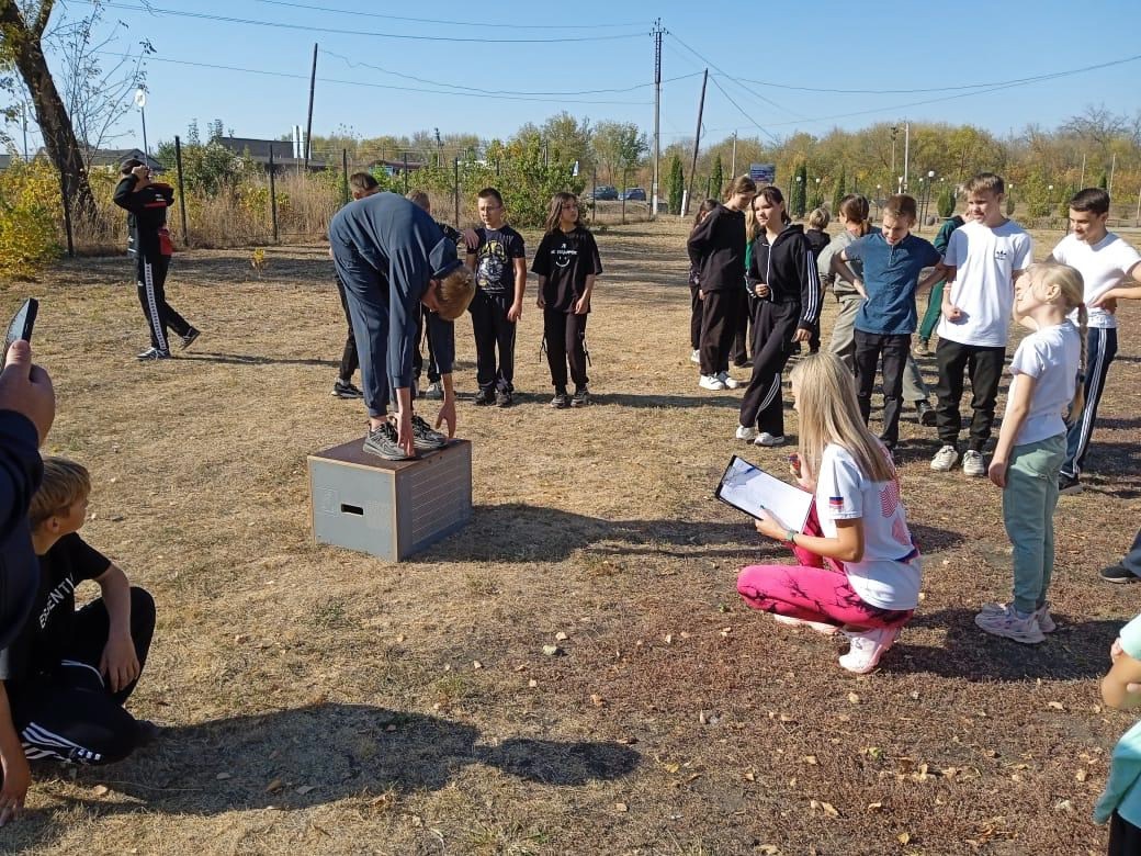 Учащиеся МКОУ «Хреновская ООШ» успешно прошли тестирование комплекса ГТО.